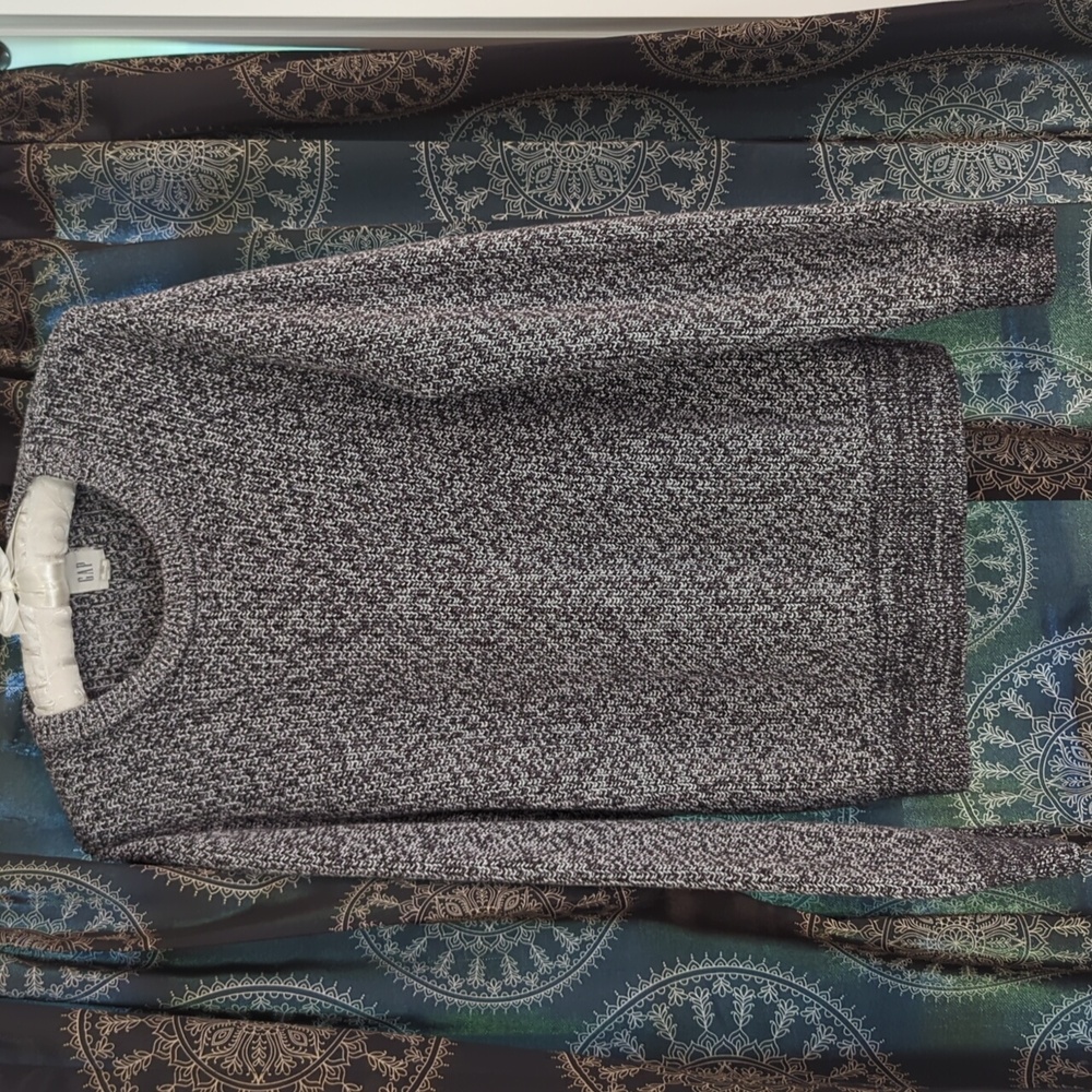 Crew Neck Gap Sweater 100% Cotton